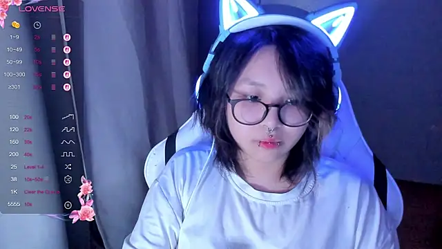 Snapshot of maydaykimmy chatting on 15, 2, 2026 maydaykimmy online show from 15, 2, 2026