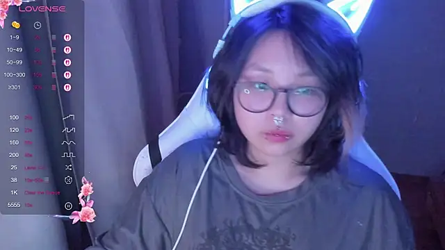 Snapshot of maydaykimmy chatting on 18, 2, 2026 maydaykimmy online show from 18, 2, 2026