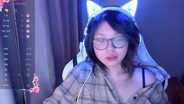 Snapshot of maydaykimmy chatting on 5, 3, 2026 maydaykimmy online show from 5, 3, 2026