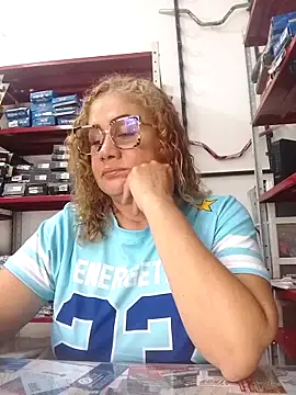 Snapshot of sophiahunt286 chatting on 17, 12, 2025 sophiahunt286 online show from 17, 12, 2025