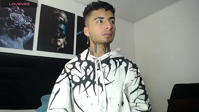 JuanCamiilo 66 online show from 10, 1, 2025