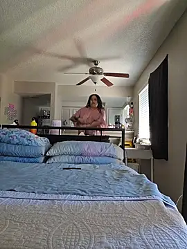 honeeyyy pot online show from 20, 12, 2025