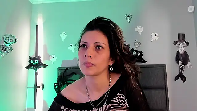 Snapshot of bulma_bambina_ chatting on 27, 10, 2025 bulma bambina online show from 27, 10, 2025