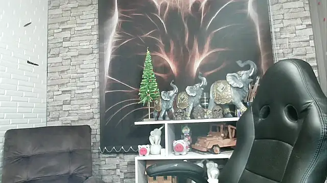 charlotedoll online show from 1, 1, 2025