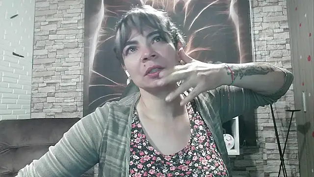 charlotedoll online show from 4, 2, 2025