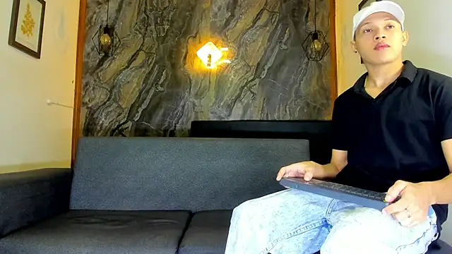 liam genner  online show from 7, 2, 2025