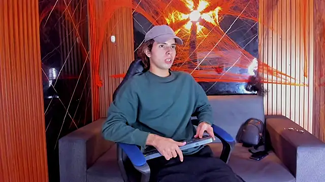 liam genner  online show from 1, 11, 2025