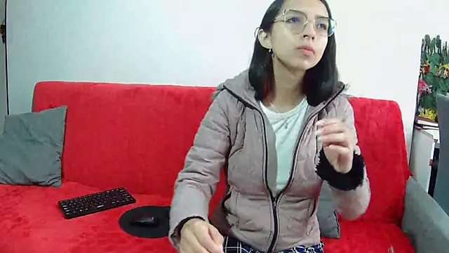 Snapshot of Katalleya_jyj chatting on 19, 3, 2026 Katalleya jyj online show from 19, 3, 2026