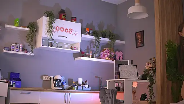 ButterflyLeah online show from 10, 1, 2026