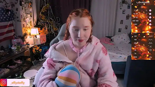 Snapshot of CallMeEffy1 chatting on 13, 1, 2025 CallMeEffy1 online show from 13, 1, 2025