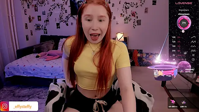 Snapshot of CallMeEffy1 chatting on 10, 3, 2025 CallMeEffy1 online show from 10, 3, 2025