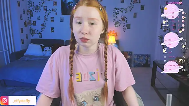 Snapshot of CallMeEffy1 chatting on 28, 9, 2025 CallMeEffy1 online show from 28, 9, 2025