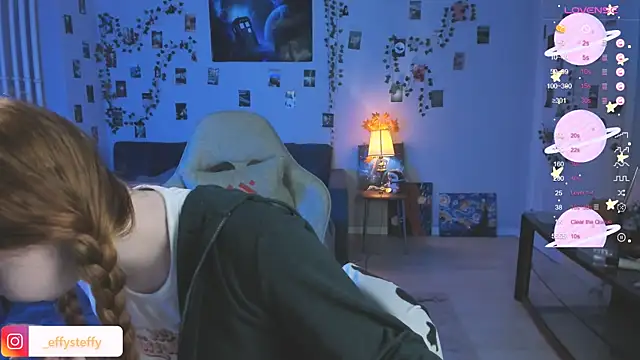 Snapshot of CallMeEffy1 chatting on 11, 10, 2025 CallMeEffy1 online show from 11, 10, 2025