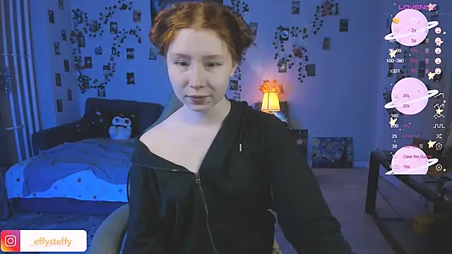 Snapshot of CallMeEffy1 chatting on 21, 10, 2025 CallMeEffy1 online show from 21, 10, 2025