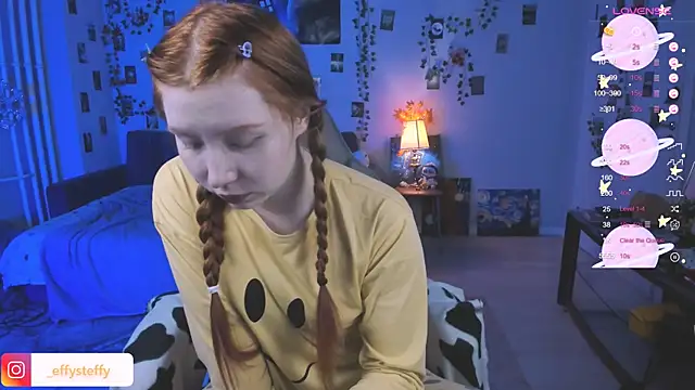 Snapshot of CallMeEffy1 chatting on 25, 10, 2025 CallMeEffy1 online show from 25, 10, 2025