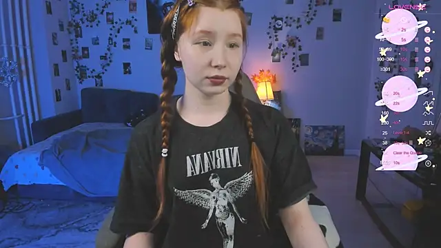 Snapshot of CallMeEffy1 chatting on 26, 10, 2025 CallMeEffy1 online show from 26, 10, 2025