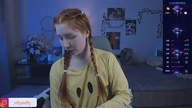 Snapshot of CallMeEffy1 chatting on 12, 11, 2025 CallMeEffy1 online show from 12, 11, 2025