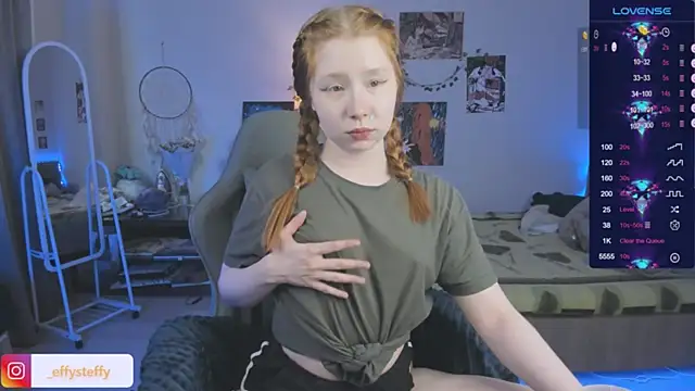 CallMeEffy1 online show from 26, 3, 2026