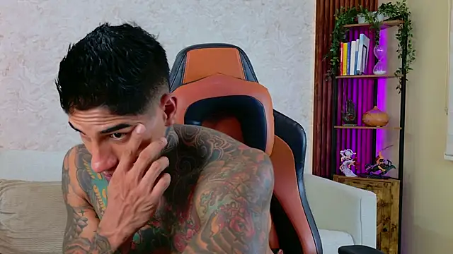 AdanReilly online show from 20, 12, 2025