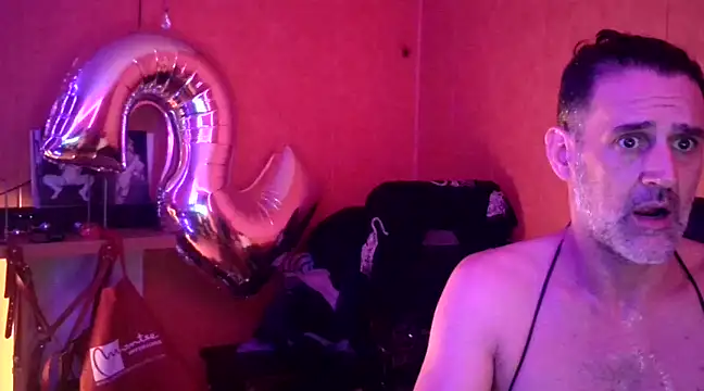 Snapshot of Lia_Y_PatrickX chatting on 18, 12, 2024 Lia Y PatrickX online show from 18, 12, 2024