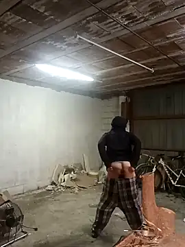 Snapshot of Lia_Y_PatrickX chatting on 2, 1, 2025 Lia Y PatrickX online show from 2, 1, 2025