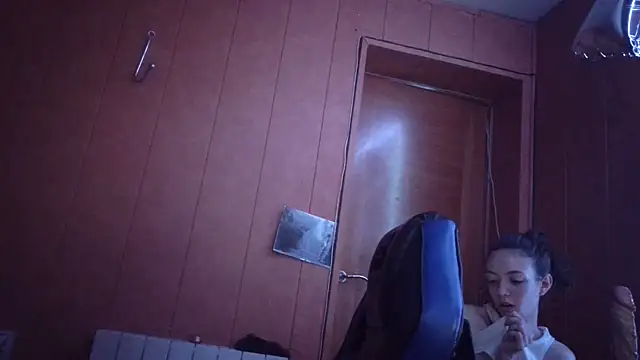 Snapshot of Lia_Y_PatrickX chatting on 4, 2, 2025 Lia Y PatrickX online show from 4, 2, 2025