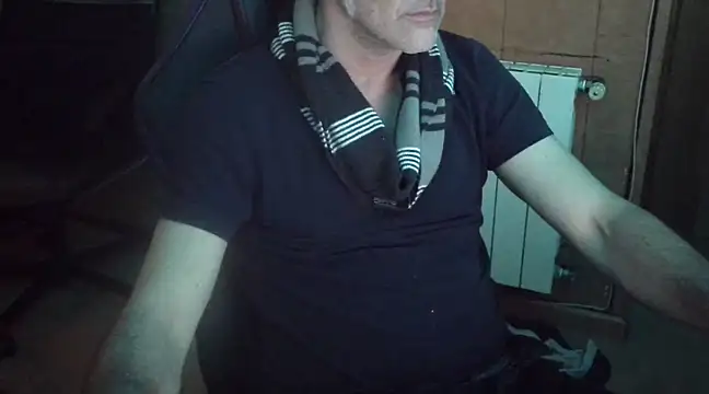 Snapshot of Lia_Y_PatrickX chatting on 2, 3, 2025 Lia Y PatrickX online show from 2, 3, 2025