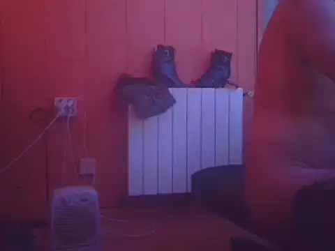 Snapshot of Lia_Y_PatrickX chatting on 9, 3, 2025 Lia Y PatrickX online show from 9, 3, 2025