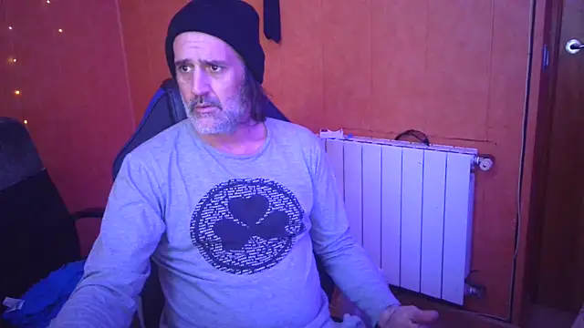 Snapshot of Lia_Y_PatrickX chatting on 13, 3, 2025 Lia Y PatrickX online show from 13, 3, 2025