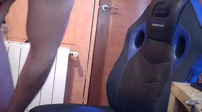 Snapshot of Lia_Y_PatrickX chatting on 16, 3, 2025 Lia Y PatrickX online show from 16, 3, 2025