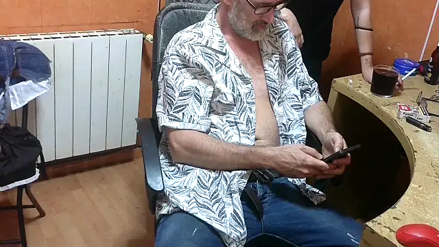 Snapshot of Lia_Y_PatrickX chatting on 11, 9, 2025 Lia Y PatrickX online show from 11, 9, 2025