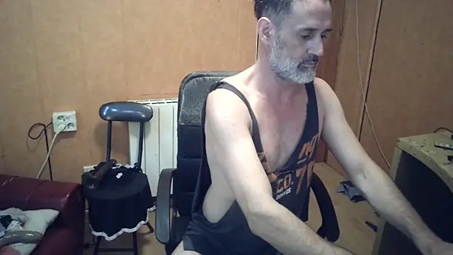 Snapshot of Lia_Y_PatrickX chatting on 15, 9, 2025 Lia Y PatrickX online show from 15, 9, 2025