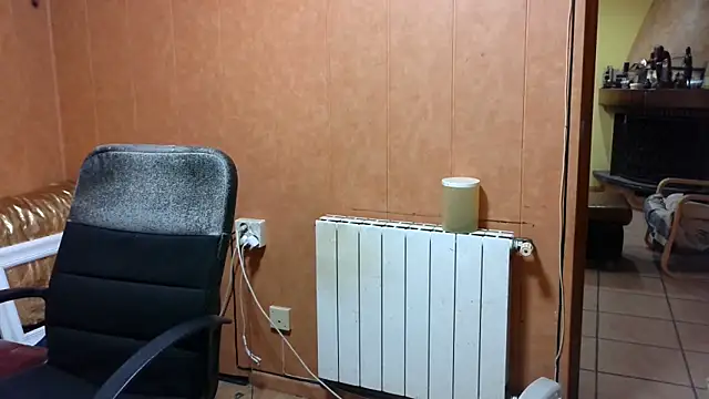 Snapshot of Lia_Y_PatrickX chatting on 12, 11, 2025 Lia Y PatrickX online show from 12, 11, 2025