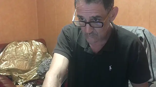 Snapshot of Lia_Y_PatrickX chatting on 13, 11, 2025 Lia Y PatrickX online show from 13, 11, 2025