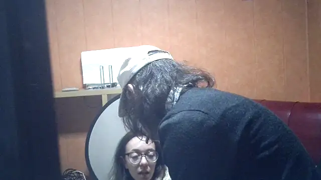 Snapshot of Lia_Y_PatrickX chatting on 22, 11, 2025 Lia Y PatrickX online show from 22, 11, 2025