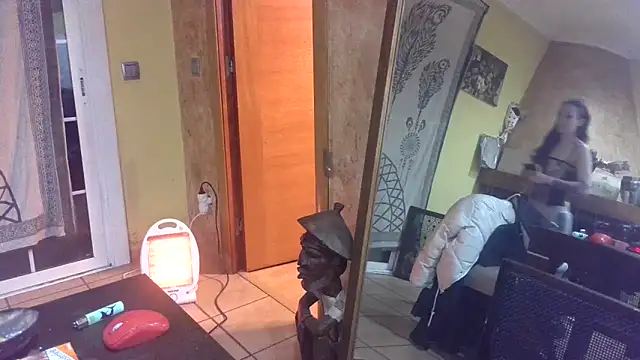 Snapshot of Lia_Y_PatrickX chatting on 29, 3, 2026 Lia Y PatrickX online show from 29, 3, 2026