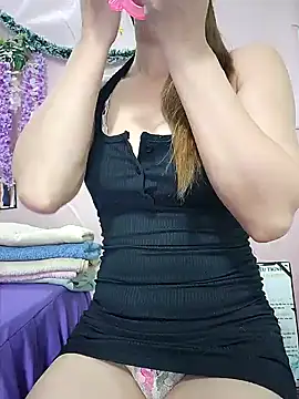 Snapshot of zizi_public chatting on 4, 1, 2025 zizi public online show from 4, 1, 2025