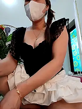 Snapshot of zizi_public chatting on 4, 10, 2025 zizi public online show from 4, 10, 2025