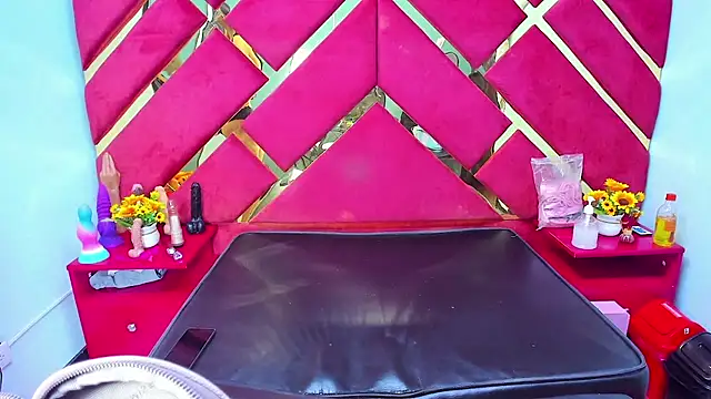 Sweet Annyy online show from 2, 12, 2025