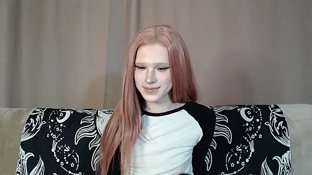 Snapshot of Sexpired_Princess chatting on 29, 3, 2026 Sexpired Princess online show from 29, 3, 2026