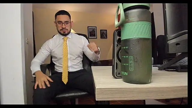 thesexlawyer1 online show from 5, 12, 2025