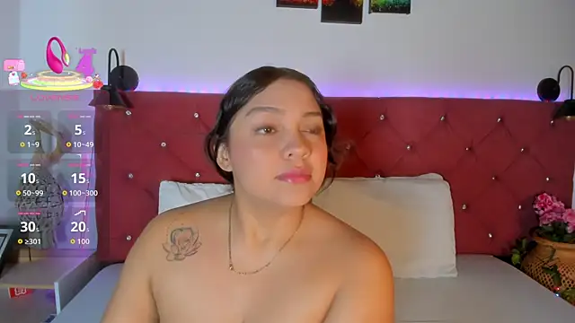 Snapshot of Abril_Gomez06 chatting on 3, 3, 2026 Abril Gomez06 online show from 3, 3, 2026