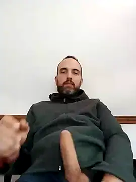 leon3875 online show from 2, 12, 2024