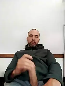 leon3875 online show from 17, 12, 2024