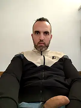 leon3875 online show from 15, 9, 2025