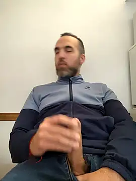 leon3875 online show from 25, 9, 2025