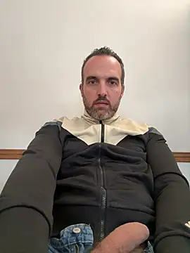 leon3875 online show from 19, 2, 2026