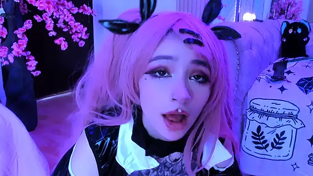 Snapshot of zephirahabney chatting on 2, 2, 2025 zephirahabney online show from 2, 2, 2025