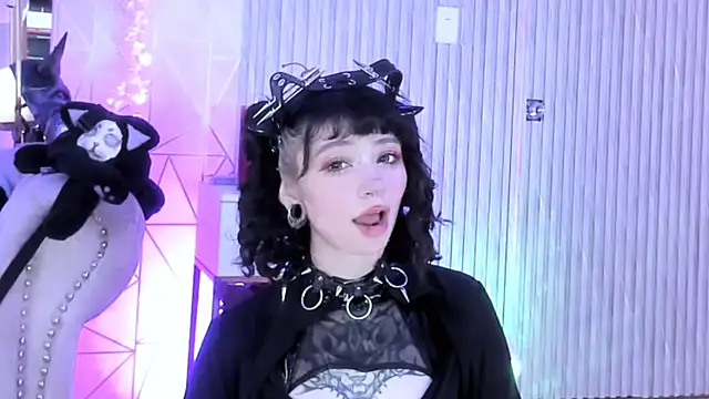 Snapshot of zephirahabney chatting on 10, 10, 2025 zephirahabney online show from 10, 10, 2025