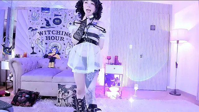 Snapshot of zephirahabney chatting on 12, 10, 2025 zephirahabney online show from 12, 10, 2025